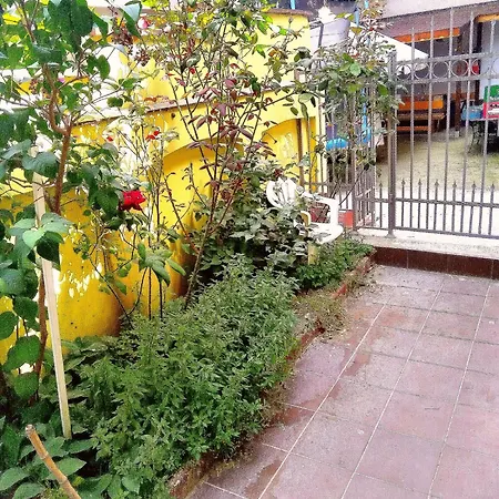 Apartment Beachside In The Center Varna